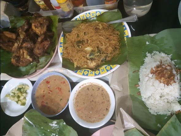 Nasi Uduk Bu Amah Davina Paulouis, 1. Nasi Uduk dan Ayam Goreng Mat Lengket, 2. Kedai Zainal Fanani 1967 Kebon Kacang, 3. Nasi Uduk Kebon Kacang Hj. Ellya, 4. Nasi Uduk Ibu Sum, 5. Nasi Uduk Kebon Kacang A. Maulana, 6. Nasi Uduk Kebon Kacang Puas Hati ibu Tati, 7. NASI UDUK IBU JUM KELAPA GADING, 8. Nasi Uduk OK, 9. Nasi Uduk Ayam Goreng Kampung Melayu, 10. Nasi Uduk Gondangdia, 11. Ayam Goreng Buni (Mangga Besar 1), 12. Nasi Uduk Ibu Haji, 13. Nasi Uduk Bu Amah, 14. Nasi Uduk Kebon Kacang Ibu Ida