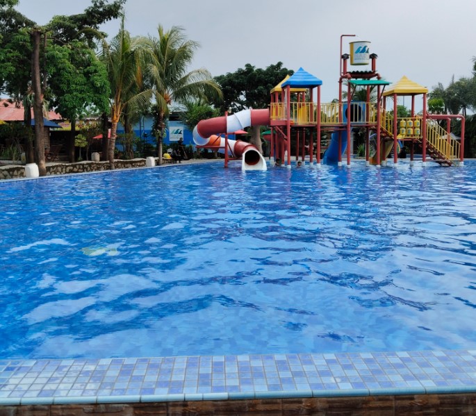Oase Swimming Club QoryAsySyifa.Official, 1. Wonderland Adventure Park, 2. Taruma Leisure Waterpark, 3. Planet Waterboom Cikampek, 4. Waterboom Elmujira, 5. Kolam renang Rawa Sikut, 6. Resinda Sport Club, 7. Kolam Renang Pucung Cikampek, 8. Oase Swimming Club, 9. Kolam Renang PD Prakasa , 10. Cipaga Stone Park, 11. Kampung Turis Water & Adventure Park, 12. Taman Ombak Karawang, 13. Kolam Renang Hud-Hud, 14. Garden Waterpark Pucung, 15. Kolam Renang Antic Palumbonsari, 16. Tirtasari Park & Waterboom, 17. Kolam Renang San Diego Hills, 18. Waterpark Super Splash