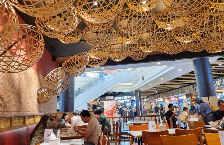 Pho Ba Ba AEON Mall BSD Licyana Suryani, 1. Ramen Seirock-Ya, 2. Ichiro Ramen, 3. AEON Sushi, 4. Pho Ba Ba, 5. Gyu-Kaku Japanese Barbeque, 6. On- Yasai Shabu, 7. Pizza Marzano, 8. Imperial Kitchen &amp; Dimsum, 9. Noodle King, 10. Uchino Shukodo, 11. Sukiya Gyudon, 12. Popolamama Fresh Pasta &amp; Pizza, 13. Soto Betawi H. Mamat (Lantai 3), 14. Sour Sally, 15. Ootoya, 16. Bakmi Ayam Alok, 17. Maison Tatsuya, 18. Menya Sakura, 19. Sukiya, 20. Sate Padang Mak Syukur, 21. Gulu Gulu
