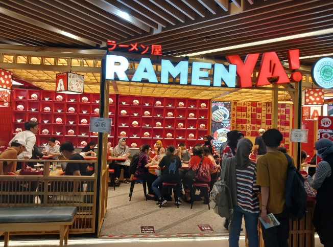 Ramen YA! Margo City Dimas Maulana, 1. SUSHI TEI, 2. Ramen YA!, 3. Pepper Lunch, 4. Imperial Kitchen &amp; Dimsum, 5. Popeyes, 6. Wingstop, 7. Gyu-Kaku, 8. Sagoo Kitchen, 9. Yoshinoya, 10. Remboelan, 10. Ta Wan, 11. Monsieur Spoon, 12. Zenbu, 13. Solaria, 14. Steak 21, 15. dapur Solo