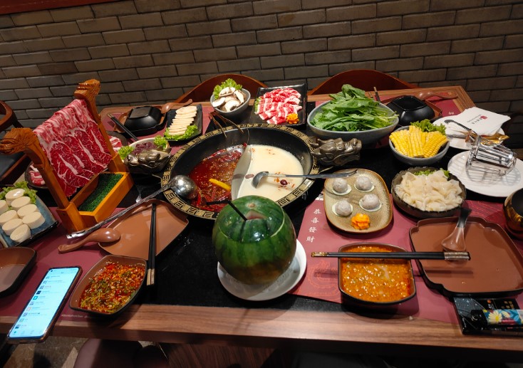 Shu Guo Yin Xiang Sugandi Lim, 1. Chongqing Liuyishou Hotpot Mall NeoSoho, 2. Lac Mei Che, 3. Shu Guo Yin Xiang, 4. Yima Yila, 5. Sichuan Palace, 6. Malatang Shabu Shabu, 7. Mala Kitchen Kelapa Gading, 8. Madam Sichuan CS, 9. Madame Tang, 10. Koufu Malatang, 11. Xiao La Guo, 12. Mala Jia Hot Wok, 13. Canteen Mala Xiang Guo