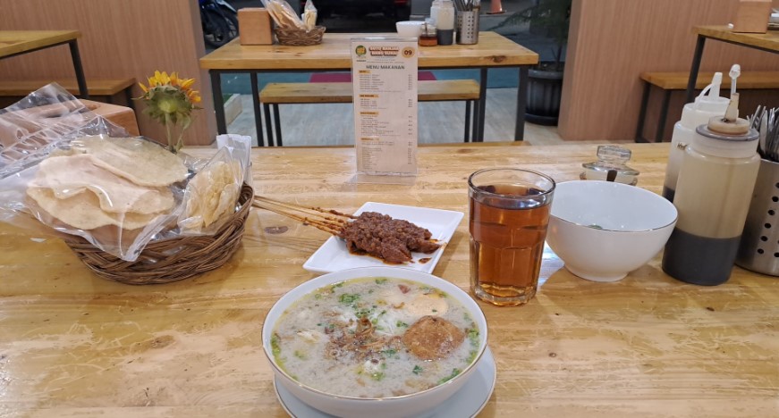 Soto Banjar Bang Suhai Josn Ken, 1. Kopi Oey, 2. Sabang 16 Kopi &amp; Srikaya, 3. Natrabu, 4. The Atjeh Connection Neo Sabang, 5. Nasi Gandul khas Pati, 6. Warung Soto Ceker &amp; Ranjau Pak Gendut, 7. Soto Kudus Ayam Kampung Kembang Joyo, 8. Romansa, 9. Soto Banjar Bang Suhai, 10. Rumah Makan Padang Sabang Jaya, 11. Warteg Ibu Sopi, 12. Warteg Ibu Wati
