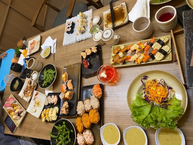 Sushi Hasha Singgih Adi Prabowo, 1. Sushi Tei, 2. R&amp;B Grill Yogyakarta, 3. Seorae Jogja, 4. Kakkoii Japanese BBQ &amp; Shabu-Shabu, 5. Shaburi &amp; Kintan Buffet Plaza Ambarrukmo, 6. Sushi Hasha, 7. BongOBong Grill House, 8. Oharang Korean BBQ Jogja (아랑), 9. Matjeo Korean Grill Yogjakarta, 10. Gyu-Kaku, 11. Kaizen All You Can Eat BBQ Grill &amp; Shabu – Shabu Yogyakarta, 12. Yogyakarta Kitchen by Marriott, 13. YUUKI AUCE, 14. JC Forest Cafe &amp; Resto All You Can Eat, 15. Kayu Manis Restaurant, 16. Shabu Ghin Jogja, 17. Turi-Turi Coffee (Pasca Pandemi Tidak AUCE Lagi)