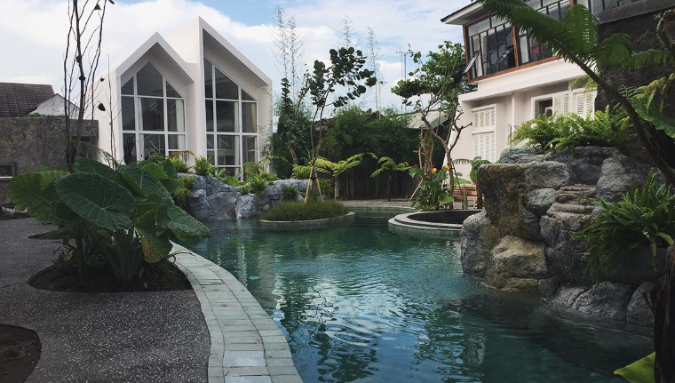 YATS.Colony, 1. Greenhost boutique hotel, 2. YATS.Colony, 3. The Grand Palace Hotel, 4. Omah Njonja Bed &amp; Brasserie, 5. SNOOZE Yogyakarta, 6. Kotta GO Hotel Yogyakarta, 7. The Capsule Malioboro, 8. Artotel Yogyakarta, 9. The Packer Lodge, 10. Por Aqui Stay &amp; Dine, 12. Pawon Cokelat guest house, 13. The journey hotel