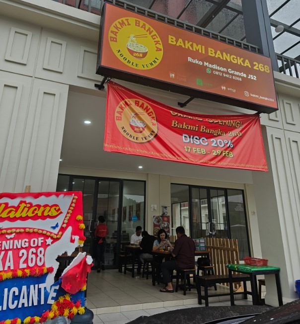 Bakmi Bangka 268 Agustini Mashalim, 1. Bakmi bangka Asoka 57, 2. Bakmi Bangka Asli 17, 3. Bakmie Bangka Citarasa Gading Serpong – Aristoteles, 4. Bakmie bangka liong Lie, 5. Bakmi Bangka 268, 6. Bakmie BB, 7. Bakmi & Bubur 333, 8. Bakmi&Bubur “NATITI” Bangka, 9. Bakmi Bangka Bongkwan, 10. Bakmi Ko Hon Toboali Gading Serpong