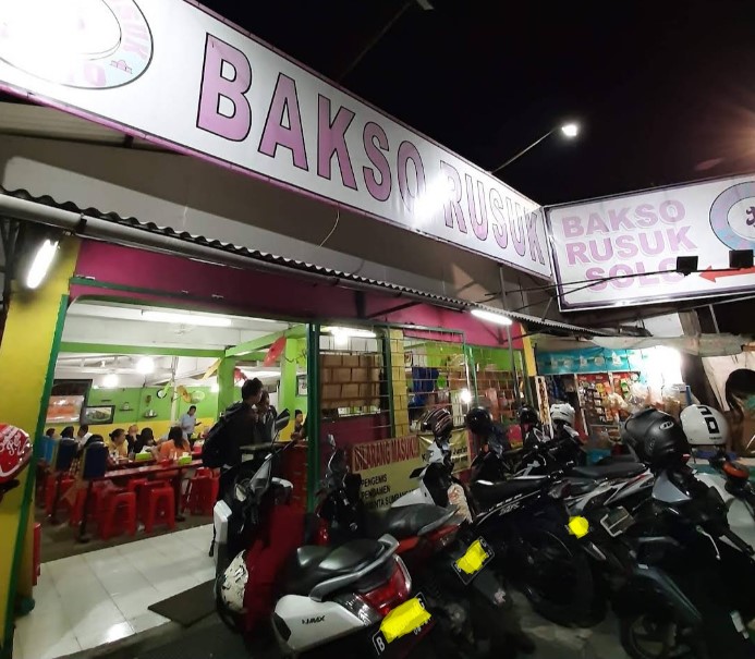 Bakso Rusuk Solo Tyo Supartyo, 1. Pancong Rest Coffee, 2. Warung Sate dan Tongseng Pak H. Budi Asli Solo, 3. RM Pagi Sore Kalimalang, 4. Bakmi Golek, 5. MASALALU Cafe – Coffee Shop, 6. Sambal Bakar Indonesia, 7. Abuba Steak, 8. Murame, 9. Bakso Rusuk Solo, 10. Pecel Berkah, 11. Soto Seger Beniing Hj. Tjipti, 12. Bakmi Bintang Gloria, 13. Ayam Penyet Mbah Ji, 14. Obonk Steak &amp; Ribs Buaran, 15. TuanTanah Pondok Bambu, 16. Klangen Coffee &amp; Resto, 17. Rumah Makan Betawi H. Abu