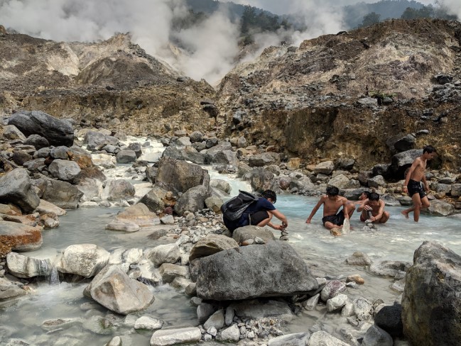 Kawah Ratu Gunung Salak Ari Nur Rahman, 1. Tirta Sanita, 2. Pemandian Air Panas Gunung Pancar, 3. Pemandian Air Panas Kawah Ratu, 4. Pemandian Air Panas Ciparay, 5. Situs Gunung Peyek, 6. Jbound Geo Edu Park Air Panas Gunung Malang, 7. Pemandian Air Panas Gunung Kapur (TIRTA SAYAGA), 8. Amerta cafe and hot spring resort, 9. Lembah Cipanas kelapa 3 dan riverside, 10. Lembah Alam Tirta, 11. Kolam Pemandian Air Panas Gn Panjang, 12. Pemandian Belerang Ciasin