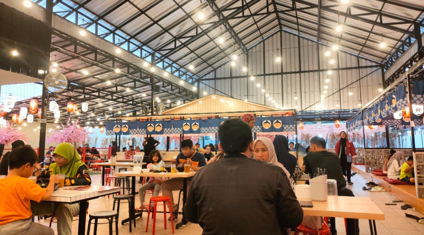 Murame, Pahlawan Revolusi Hanif Art Swendho, 1. Pancong Rest Coffee, 2. Warung Sate dan Tongseng Pak H. Budi Asli Solo, 3. RM Pagi Sore Kalimalang, 4. Bakmi Golek, 5. MASALALU Cafe – Coffee Shop, 6. Sambal Bakar Indonesia, 7. Abuba Steak, 8. Murame, 9. Bakso Rusuk Solo, 10. Pecel Berkah, 11. Soto Seger Beniing Hj. Tjipti, 12. Bakmi Bintang Gloria, 13. Ayam Penyet Mbah Ji, 14. Obonk Steak &amp; Ribs Buaran, 15. TuanTanah Pondok Bambu, 16. Klangen Coffee &amp; Resto, 17. Rumah Makan Betawi H. Abu