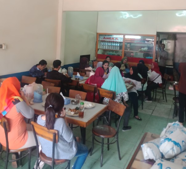 RM. Sederhana Minang Firman S.A.H, 1. Mie Tiau, 2. Bakso Geol, 3. Wan Tan Mie Asam, 4. Ayam Bakar 7 Saudara, 5. RM. Sederhana Minang, 6. Laksa Medan Nyonya Guat, 7. Bakmie Tien Sim TPI, 8. Warung Pablo n Steak, 9. Hok Siong, 10. Hainam Campur Meri, 11. Restaurant Bamboo House, 12. KARINA ALIE RESTO, 13. Nasi Tim Pejagalan, 14. Masakan Siantar Ahok