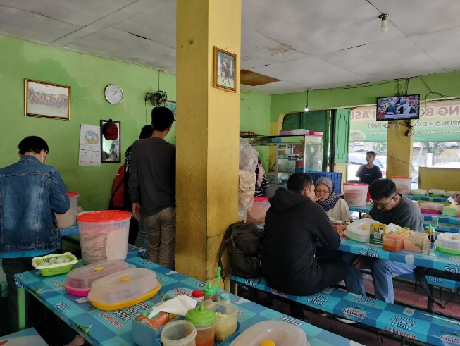SOTO WONG BOYOLALI PAK ASLI NUR RAMBO byUrmo, 1. Soto Betawi Haji Husen, 2. Soto Kudus Blok M, 3. SOTO WONG BOYOLALI PAK ASLI NUR RAMBO, 4. Soto Ayam Ambengan Pak Sadi Asli, 5. Rumah Makan Soto Bangkong, 6. Soto Gebrak, 7. Soto Padang H. St. Mangkuto, 8. Soto Betawi Sambung Nikmat, 9. Soto H. Nandar Asli, 10. Soto Jakarta Pak Haji Yus, 11. Soto Ayam Ambengan Cak-Di, 12. Soto Jakarta Bang Madi