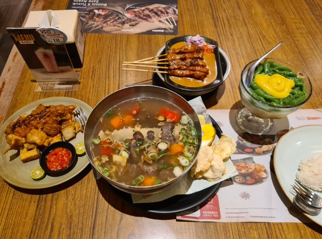 Sate Khas Senayan, Pantai Indah Kapuk dingin, 1. Putu Made PIK Avenue, 2. RM Padang Pagi Sore Resto &amp; Coffee PIK, 3. The Garden, 4. DAPUR JUM, 5. Shao Kao, 6. UMAQITA PIK, 7. Black Owl, 8. Sate Khas Senayan, Pantai Indah Kapuk, 9. Gerobak Betawi PIK, 10. Hakata Ikkousha, 11. SUJI – Suan Cai Yu PIK, 12. Sushi Go!, 13. Mo-Mo Paradise, 14. Bebek Kaleyo Pantai Indah Kapuk, 15. Seo Seo Galbi PIK, 16. Wing Heng Hongkong Dimsum（PIK）, 17. Magal Korean BBQ House – PIK, 18. Cut the Crab, 19. Ssikkek Express Korean BBQ Buffet Pik, 20. Noble by Zab Thai, 21. Yamatoten Abura Soba, 22. Seorae, 23. Marutama Ra-men