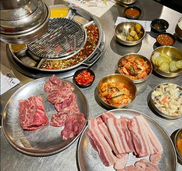 Seo Seo Galbi PIK Ram, 1. Putu Made PIK Avenue, 2. RM Padang Pagi Sore Resto &amp; Coffee PIK, 3. The Garden, 4. DAPUR JUM, 5. Shao Kao, 6. UMAQITA PIK, 7. Black Owl, 8. Sate Khas Senayan, Pantai Indah Kapuk, 9. Gerobak Betawi PIK, 10. Hakata Ikkousha, 11. SUJI – Suan Cai Yu PIK, 12. Sushi Go!, 13. Mo-Mo Paradise, 14. Bebek Kaleyo Pantai Indah Kapuk, 15. Seo Seo Galbi PIK, 16. Wing Heng Hongkong Dimsum（PIK）, 17. Magal Korean BBQ House – PIK, 18. Cut the Crab, 19. Ssikkek Express Korean BBQ Buffet Pik, 20. Noble by Zab Thai, 21. Yamatoten Abura Soba, 22. Seorae, 23. Marutama Ra-men
