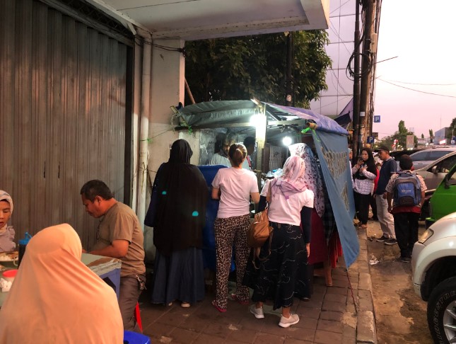 Soto Pak Salam Bogor Flora Severine F, 1. Kedai Soto Ibu Rahayu, 2. Soto Mie Agih Bogor, 3. Soto Kuning Pak Yusup, 4. Soto Mie Mang Ohim, 5. Soto Rahayu Mulia, 6. Soto Kuning M. Yusuf, 7. Soto Banjar khas Kalimantan Selatan, 8. Soto Daging Mang Bonin, 9. Soto Mie Pak Kumis, 10. Soto Pak Salam Bogor, 11. Soto Mie Si Abeh taman yasmin, 12. SOTO MIE PAK KADIR SEMERU BOGOR