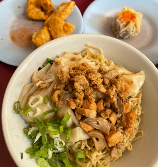 Bakmi Ncek Juan Sebastian, 1. Bakmi Gang Kelinci, 2. Bakmi A Boen, 3. Bakmi Karet Krekot, 4. Bakmi Sui-Sen, 5. SEDJUK BAKMI & KOPI POS BLOC, 6. Mie Soen Yoe, 7. Hokkian Lomie Mikado, 8. Mie Ayam Bangka Halal Lili/Sen Sen, 9. Bakmi JP – Mie Ayam Jamur, 10. Bakmi Hau Hau, 11. Mie Ayam Ahui, 12. Bakmi Ncek
