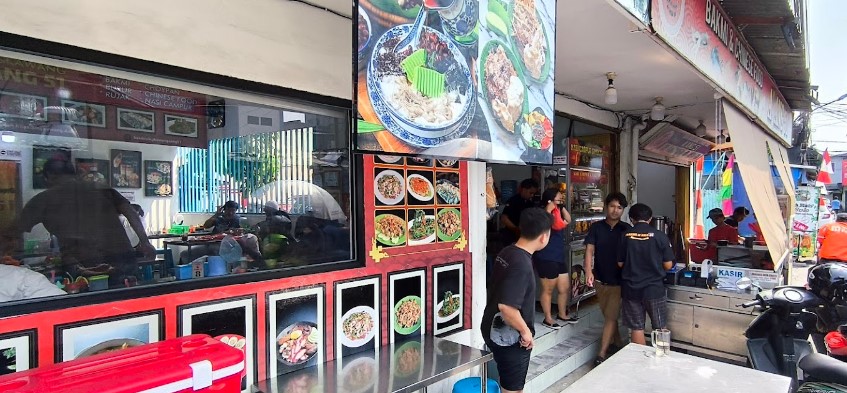Bakmie Singkawang A ANG 51 RMEP, 1. Nasi Campur Yung-Yung 99., 2. Nasi Campur Afa Kalimantan krendang, 3. Restoran Bakmi Afui Ace Khas Kalimantan, 4. Bubur Singkawang Ajun, 5. Bakmie Singkawang A “ANG 51, 6. Roti Srikaya Tet Fai, 7. Nasi Kari Ayam Akiat, 8. Kincipan Ajung, 9. Bubur Akhun Singkawang, 10. SUHU susu tahu by wendy, 11. Nasi Kuning Suka Suka, 12. Bakso Sapi 21 Aphen Singkawang