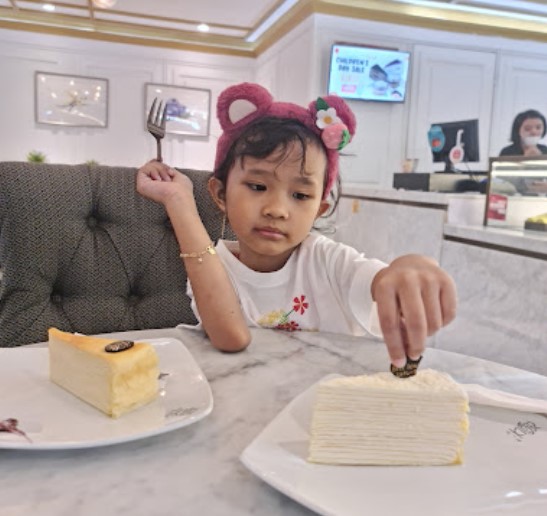 First Love Patisserie RHa, 1. AJ Bakery & Cake, 2. Dapur Cokelat, 3. Clairmont Patisserie Kelapa Gading, 4. Dynamic Bakery ( Head Quarter ), 5. UNION Brasserie, 6. The Harvest, 7. Holland bakery kelapa gading timur, 8. Capital Bakery & Cake – KELAPA GADING, 9. Exquise Patisserie Cake & Bakery Kelapa Gading, 10. Demore Bakehouse, 11. First Love Patisserie, 12. Chateraise MKG