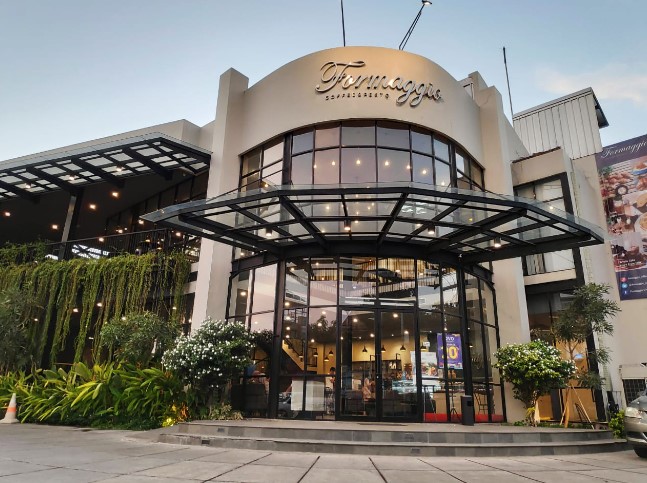 Formaggio Coffee and Resto, 1. Sale Restaurant BSD, 2. Formaggio Coffee and Resto, 3. Balboni Ristorante, 4. Osteria GIA Orange Groves PIK 2, 5. Milan Pizzeria Cafe, 6. De Boni Cucina Italiana, 7. Red Door Le Bistro, 8. Spaghetto Pasta Pizza Lounge, 9. John &amp; James BSD City, 10. VILLA CAPRI by Hiro Group, 11. Pizzeria Cavalese BSD, 12. Rocca Osteria &amp; Bar QBIG BSD, 13. Bianco Sapori D’Italia