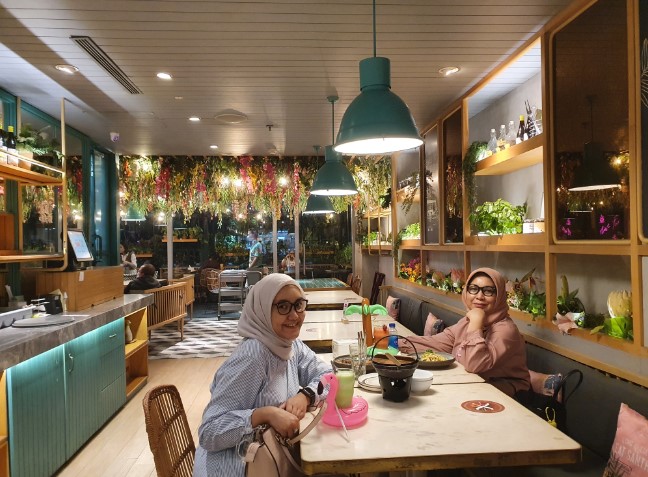 SANTHAI Tuti Sumarni, 1. Thai Street, 2. Santhai, 3. So Thai, 4. Sànùk Thai Boat Noodle, 5. Rak Thai Authentic, 6. Chao Phraya Thai Fine Cuisine – Jakarta, 7. Jittlada Thai Cuisine, Pondok Indah Mall 2, 8. Raa Cha Suki & BBQ – Sarinah, 9. Suka Thai One Satrio, 10. BO-LAN THAI PONDOK INDAH PLAZA 3, 11. RoiEt, 12. Arroy Thai Food