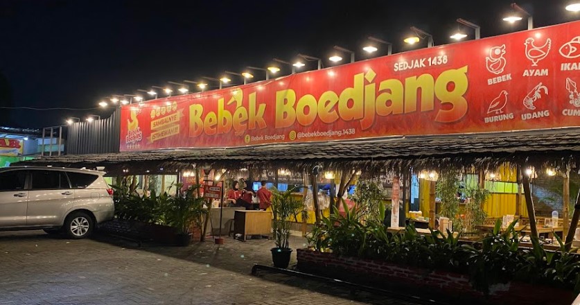 Bebek Boedjang - Tangerang Moch. Moeslim Hadi, 1. Rumah Makan Pondok Lauk, 2. Kawasan Kuliner Pasar Lama, 3. Warung Bu Kris, 4. Kuliner Nasi Jagal Ibu Zahra Tangerang, 5. Bebek Boedjang – Tangerang, 6. Steak Tenda Tangerang, 7. Nasi Uduk Pak Jhon, 8. Sate Ayam H. Ishak Pasar Lama, 9. Kepak Madu Mael, Pasar Lama, 10. Bubur Ayam Spesial Ko Ginhan, 11. Seafood Libra 32., 12. Sop Kambing Oong Junaedi De Rio Tanah Abang