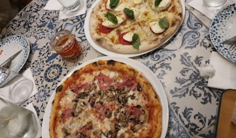 Mike Pizza Asia ur babe, 1. Mamma Rosy, 2. Pizzeria Cavalese, 3. iL GUSTO Pizza, 4. ROMA Osteria & Bar SCBD, 5. Mike Pizza Asia, 6. Basilico ristorante, 7. ORO Italian Restaurant Jakarta, 8. Spaghetto Pasta Pizza Lounge PIK, 9. Zapoli pizzeria, 10. Pizzanapoletana.id, 11. Villa Capri at Batavia PIK, 12. Pizza Krust Kemang