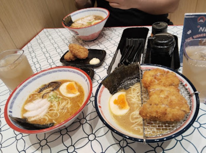 Ramen Girl, One District Metland Nining Roningsih, 1. Ramen Seirock-Ya – ÆON Mall BSD City, 2. SAI RAMEN 再ラーメン SYNERGY, 3. Yukado Ramen Serpong, 4. Roji Ramen Bintaro, 5. Ichiraku Ramen, 6. Jonkira Ramen, 7. Ikkudo Ichi The Breeze BSD, 8. RamenYA! Summarecon Mall Serpong, 9. Ramen Girl, One District Metland, 10. Kurabu Ramen, 11. Street Ramen, 12. Jinsei no men
