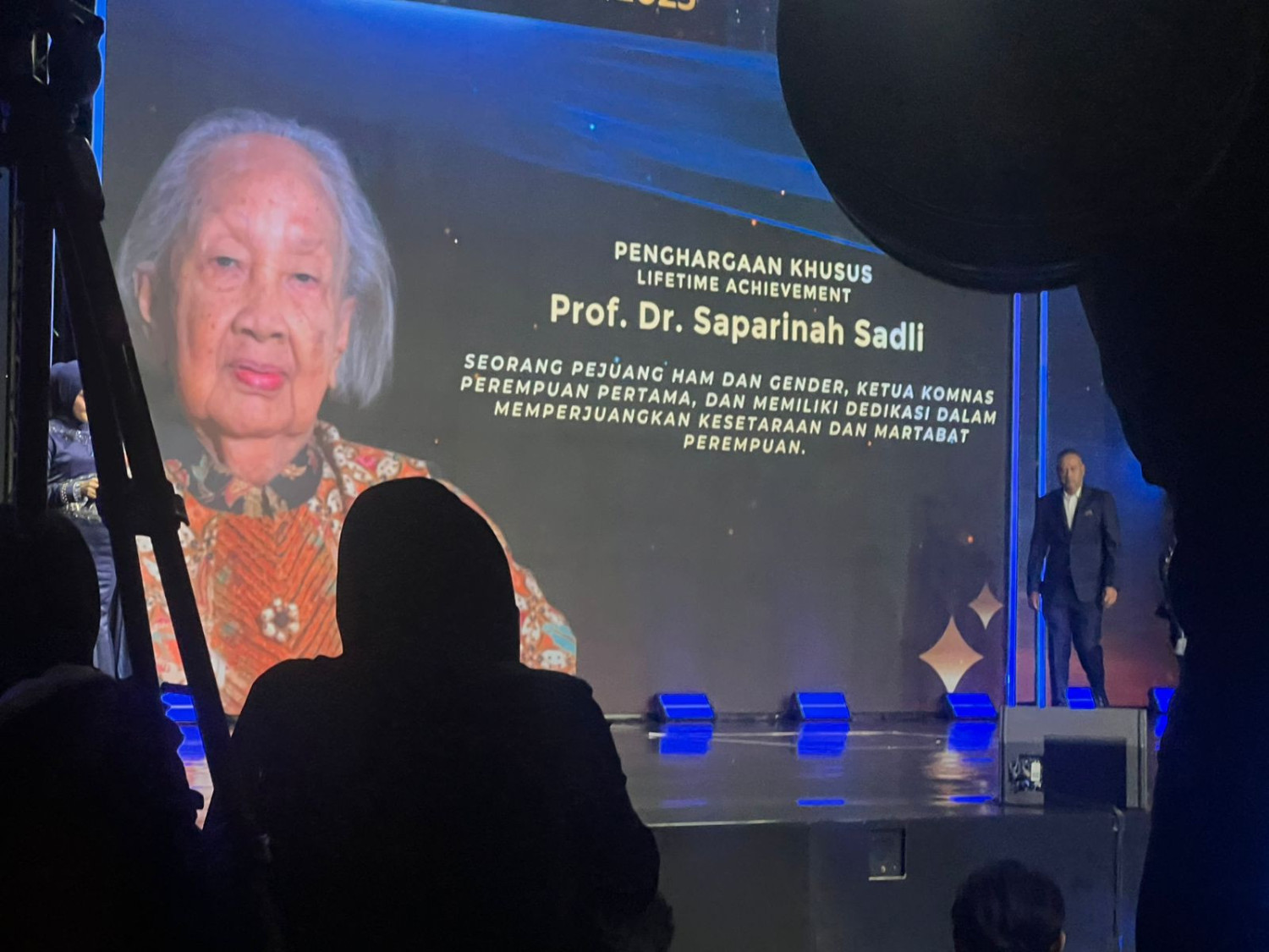 1. Muhammad Chatib Basri – Bidang Pemikiran Sosial, 2. Prof. Dr. Tjandra Yoga Aditama – Bidang Kesehatan, 3. Virgiawan Listanto “Iwan Fals” – Bidang Seni dan Budaya, 4. Adi Rahman Adiwoso – Bidang Sains dan Teknologi, 5. Prof. Dr. Saparinah Sadli – Penghargaan Khusus