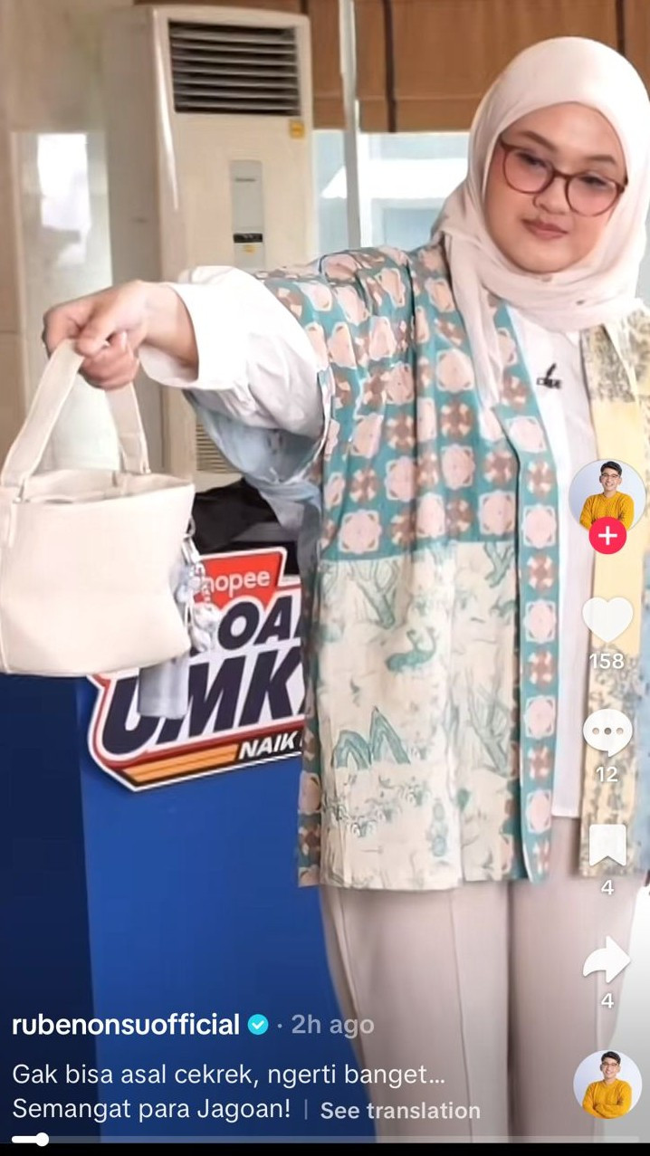 Anin – DS Modest: Sajadah “Langgam Bertaut”, Fuat – Aveka: Sepatu Batik, Yudiana – homLiv: Sutil Kayu “Malika Batik”, Micheal – Maritim Bag Indonesia: Tas Hybrid “Garuda Series”