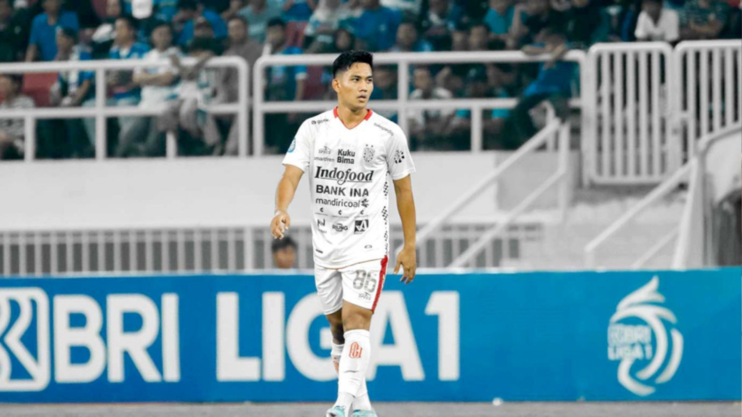 1. Dimas Drajad, 2. Abduh Lestaluhu, 3. Ikhram Al Ghifari, 4. Iqbal Gwijangge, 5. Tegar Infantrie, 6. Manahati Lestusen, 7. Erwin Ramdani