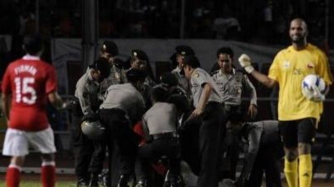 Hendri Mulyadi diamankan polisi.