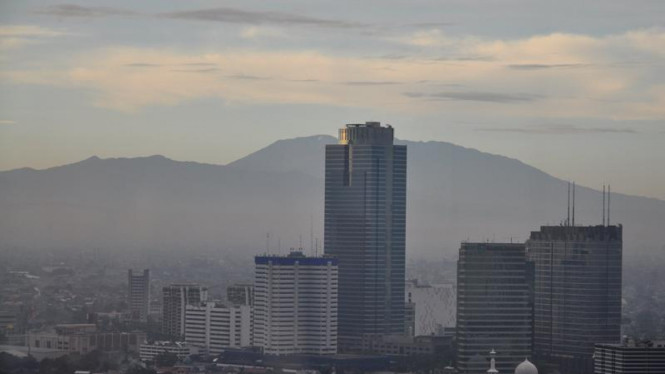 PERTUMBUHAN EKONOMI INDONESIA.