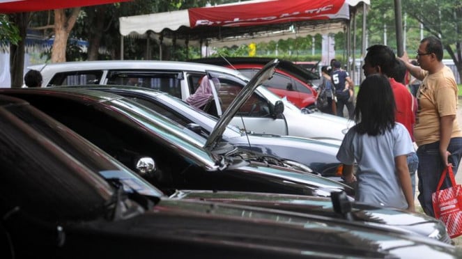 Perawatan mobil.