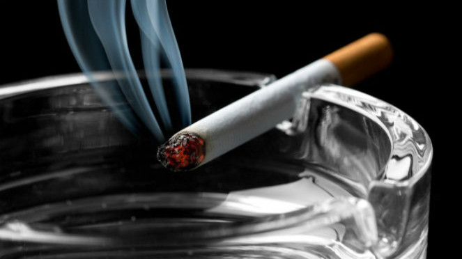 Ilustrasi asbak rokok.
