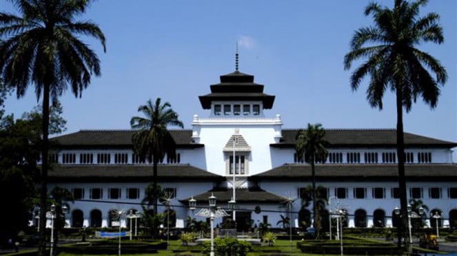 Gedung Sate Bandung.