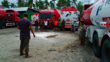 Ilustrasi/Truk tangki pengirim bahan bakar minyak PT Pertamina.