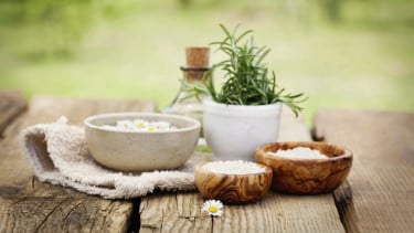 Ilustrasi herbal atau spa