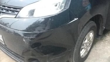 Goresan pada bodi mobil., 1. Pahami Dulu Jenis dan Kedalaman Goresan, 2. Gunakan Pasta Gigi Mengandung Baking Soda, 3. Gunakan Kompon Poles atau Kit Penghapus Goresan, 4. Gunakan Cat Touch-Up untuk Goresan Dalam