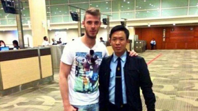 David De Gea di bandara internasional I Gusti Ngurah Rai, presiden SBY tanam mangrove bersama cristiano ronaldo , Anak-anak David Beckham di Bandara Ngurai Rai Bali, David De Gea di bandara internasional I Gusti Ngurah Rai, Khedira tengah berlibur bersama kekasihnya., Pemain Manchester United, Chris Smalling, di Rumah Sakit Bali, Zlatan Ibrahimovic liburan di Bali
