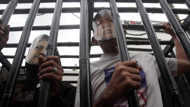 Unjuk Rasa Tuntut Tangkap Setya Novanto dan Riza Chalid