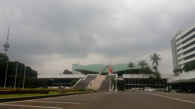 Gedung DPR/MPR.