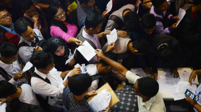 Ribuan Pencari Kerja Padati Job Fair 
