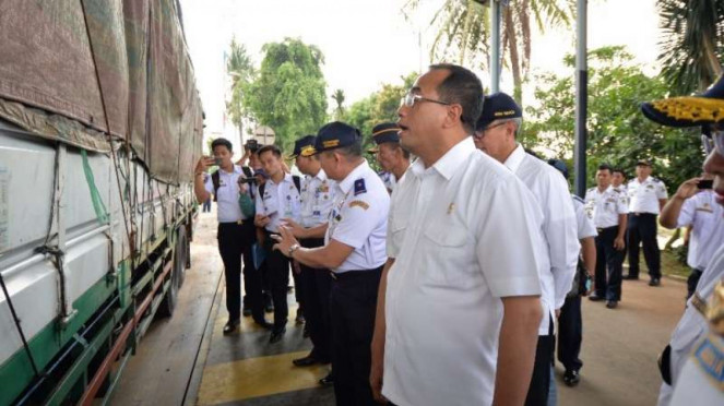Menhub Minta Kualitas Jembatan Timbang Ditingkatkan