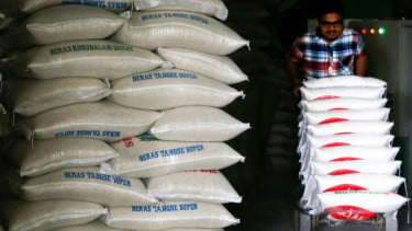 Pemerintah Tetapkan Harga Eceran Tertinggi Beras.