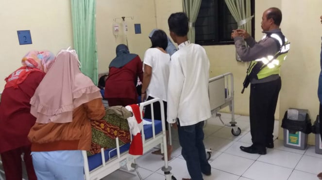 Korban keracunan massal karena makanan. (Ilustrasi).