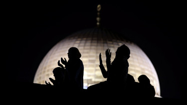 Itikaf dan Doa Malam Lailatul-Qadar di Yerusalem