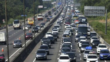 Ilustrasi Contraflow di Tol Cikampek.