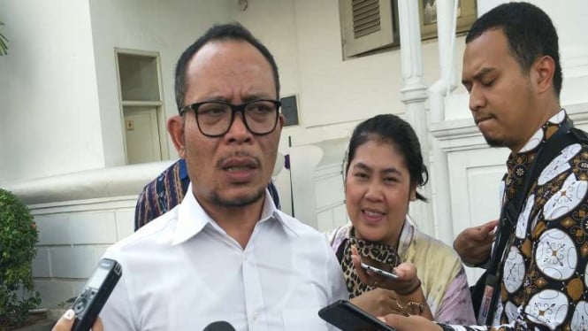 M Hanif Dhakiri di Istana Negara