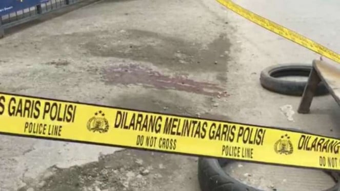 Ilustrasi garis polisi di tempat kejadian perkara.