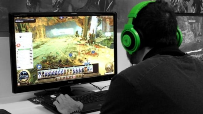 Bermain game PC