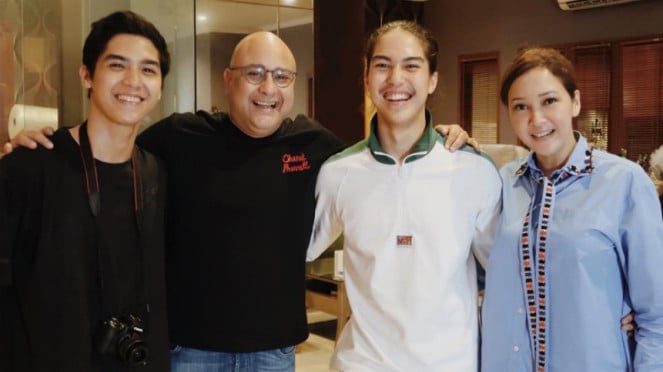 Al Ghazali, Irwan Mussry, El Rumi dan Maia Estianty., Baim Wong dan Wulan Guritno., Al Ghazali, Irwan Mussry, El Rumi dan Maia Estianty., Rita Butar Butar, File JPG