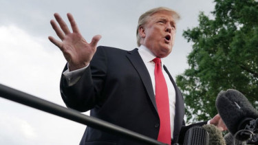 Iran "membuat kesalahan sangat besar" dengan menembak jatuh pesawat pengawas nirawak AS di Selat Hormuz, kata Presiden Donald Trump. - Chip Somodevilla/Getty